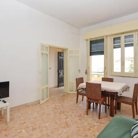 3 Bedroom Stunning In Holiday home *