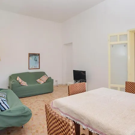 Holiday home 3 Bedroom Stunning In Marina di Ragusa
